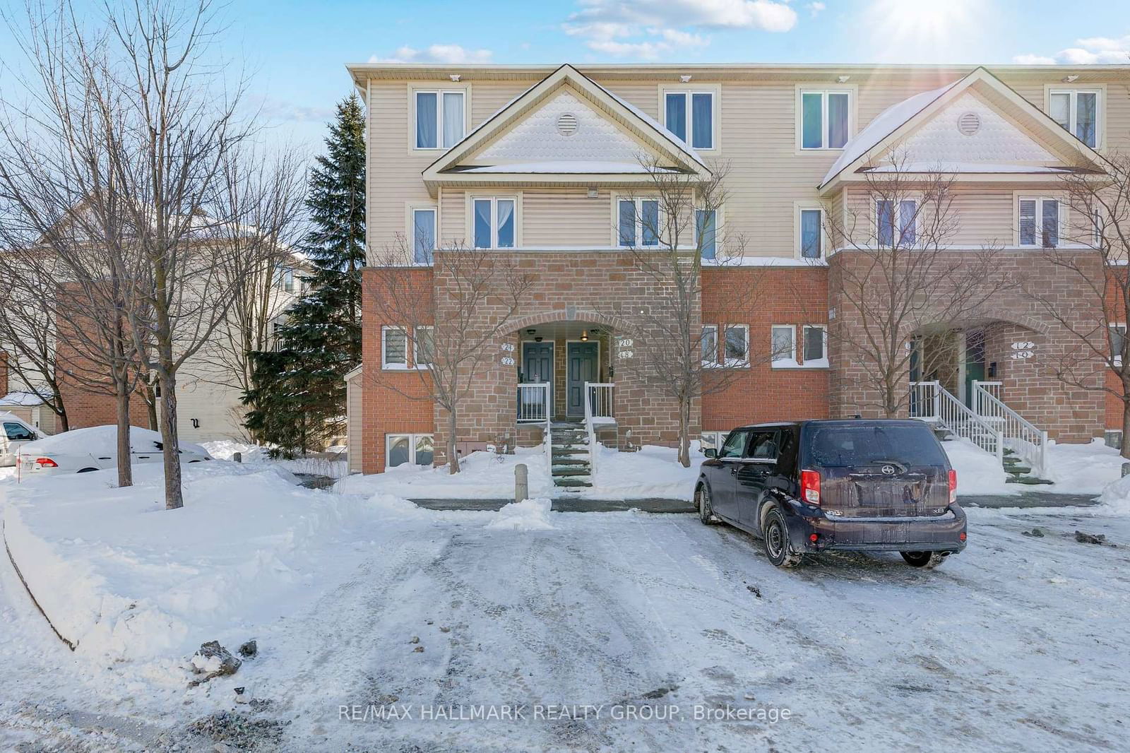 Building at 22 Strathaven Private N/A, Ottawa, Cyrville