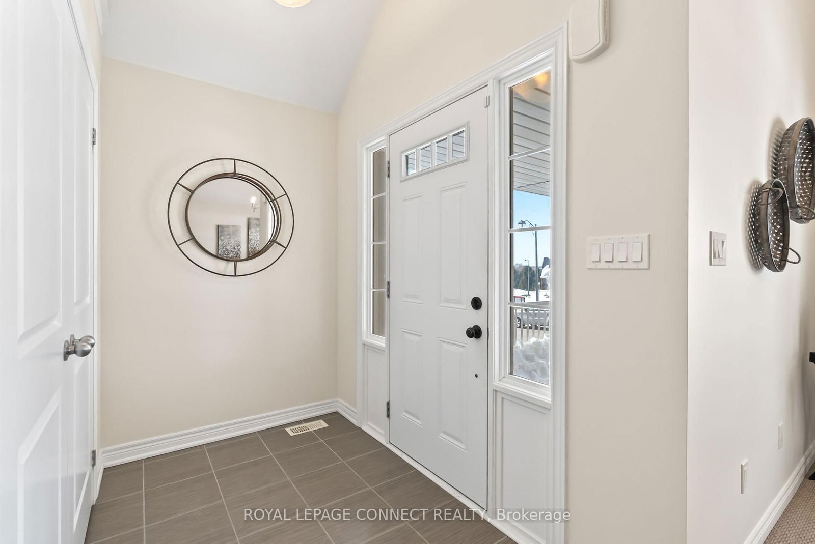 Detached House sold at 9 Maple Boulevard, Port Hope, Port Hope, L1A 0C2 - MLS: X11987085