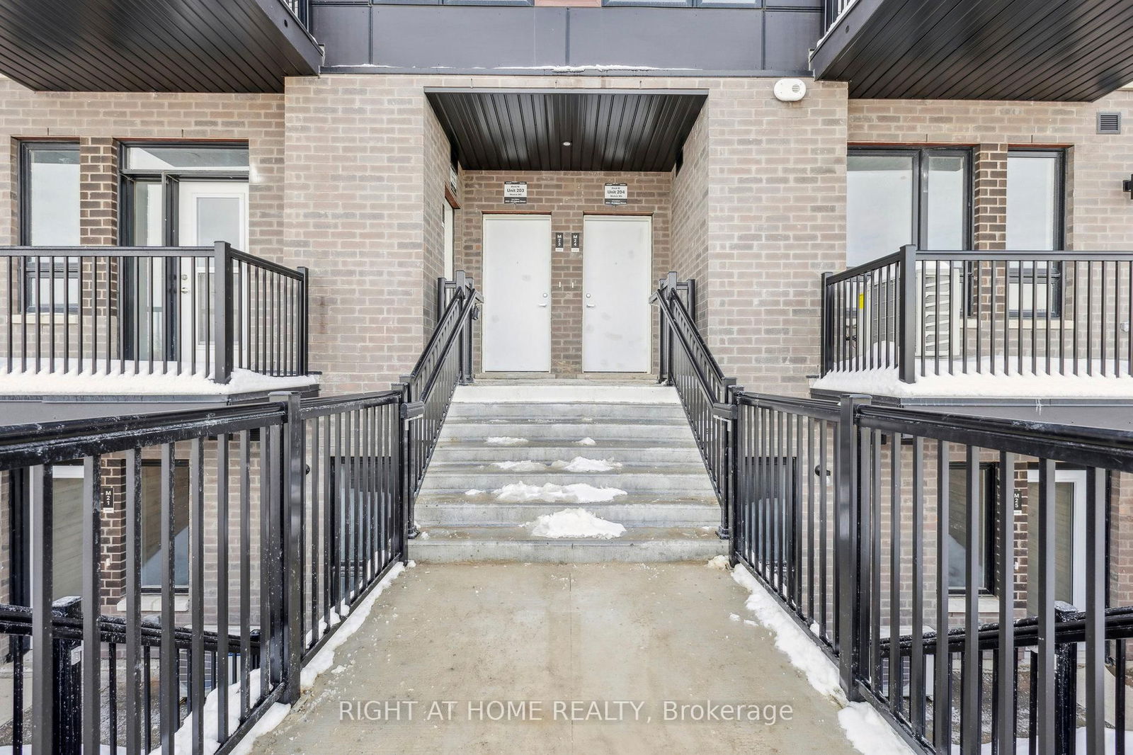 Townhouse for lease at M23-40 Palace Street, Kitchener, N2E 3Z4 - MLS: X11987209