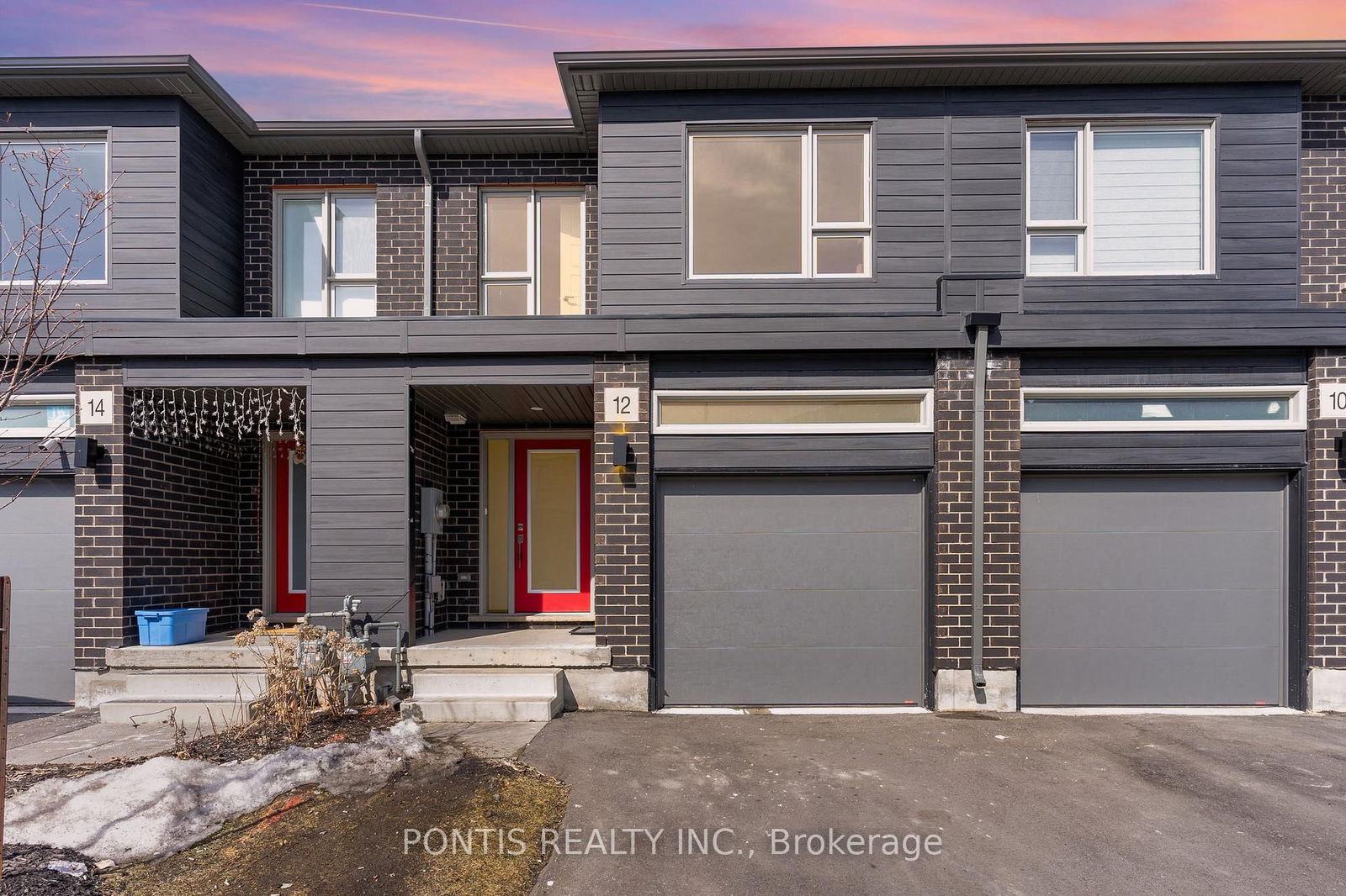 Townhouse for lease at 12 Pony Way, Kitchener, N2R 0R8 - MLS: X11987251