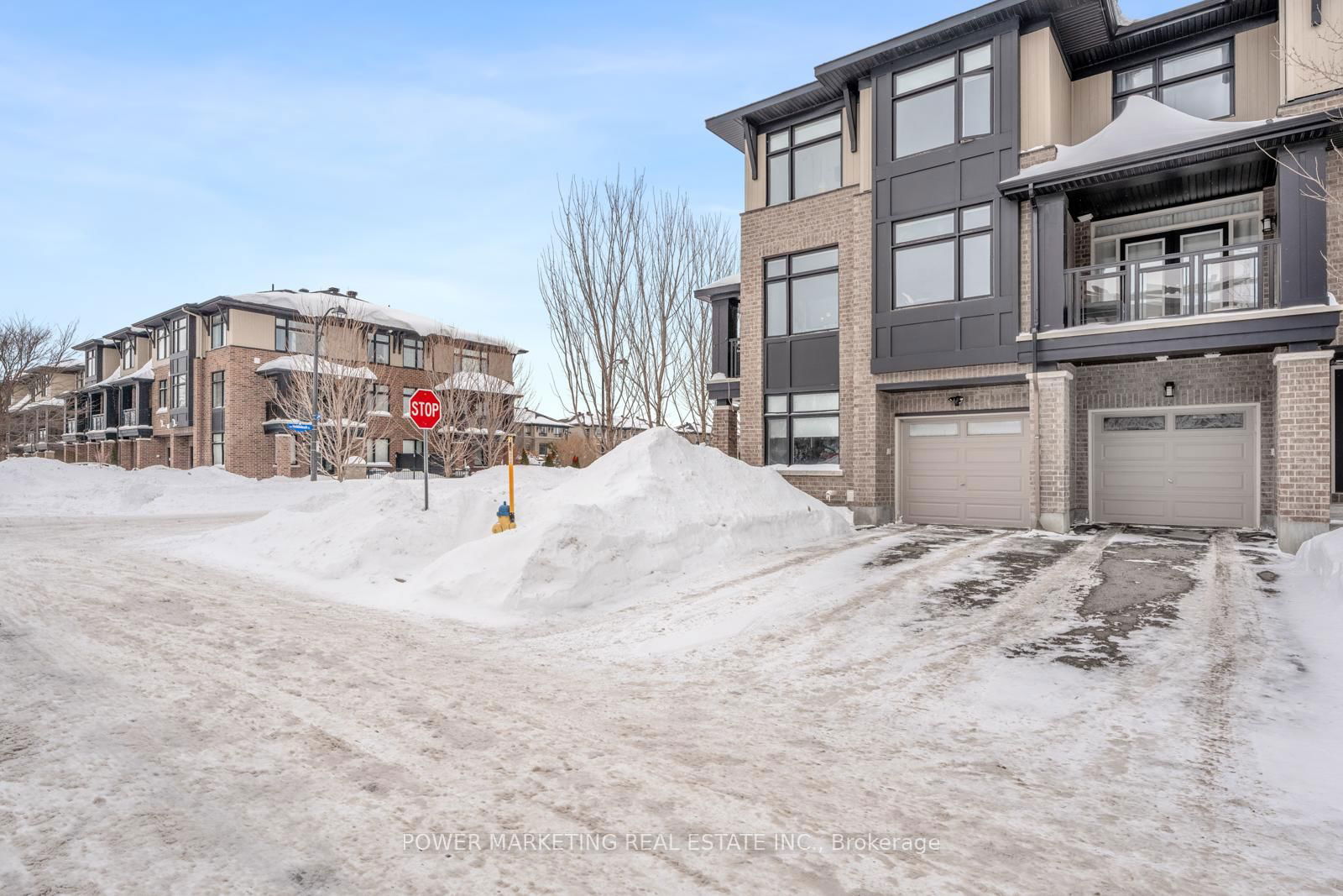 Townhouse for sale at 135 Wild Senna Way, Barrhaven, 7706 - Barrhaven - Longfields, K2J 5Z7 - MLS: X11987260