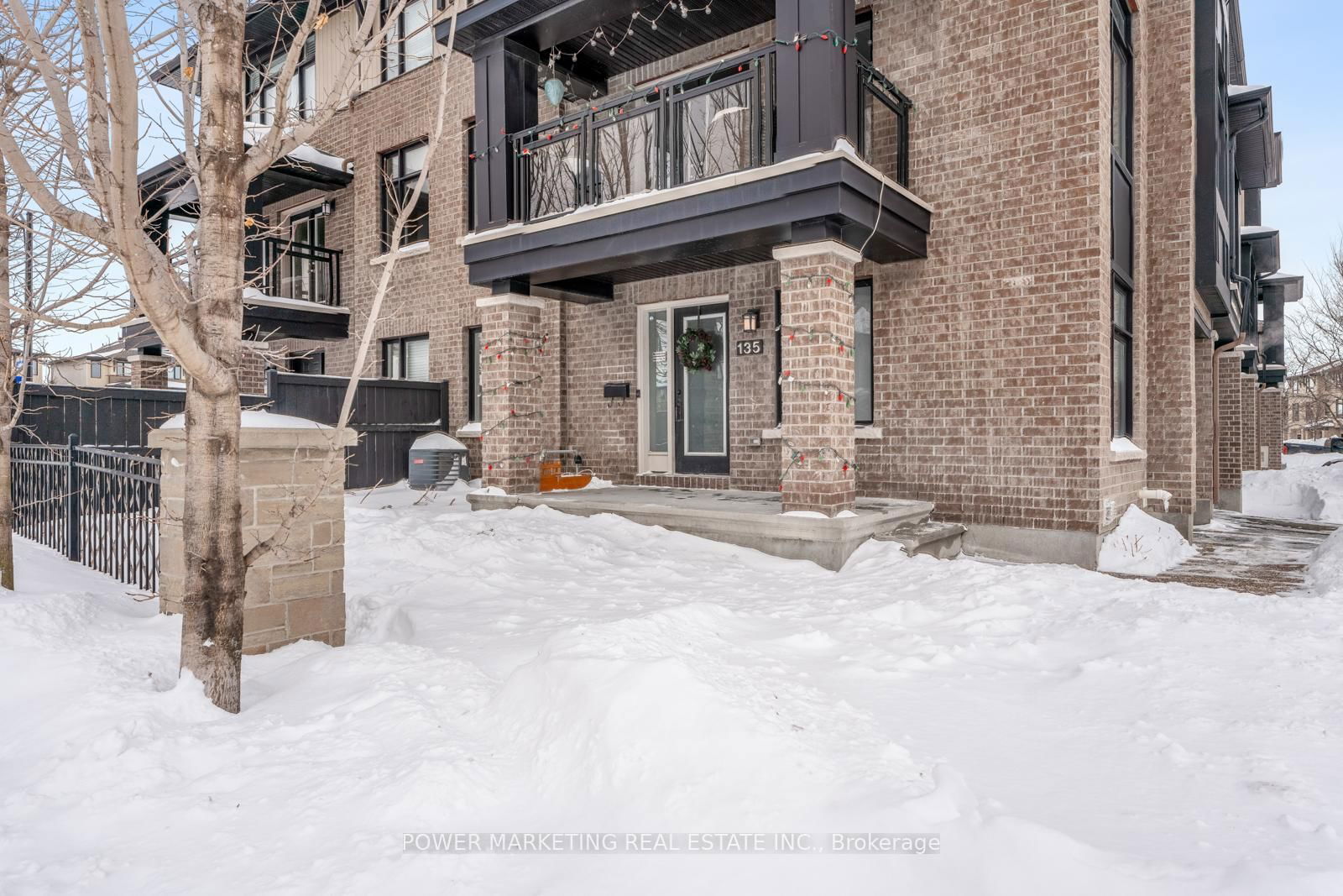 Townhouse for sale at 135 Wild Senna Way, Barrhaven, 7706 - Barrhaven - Longfields, K2J 5Z7 - MLS: X11987260