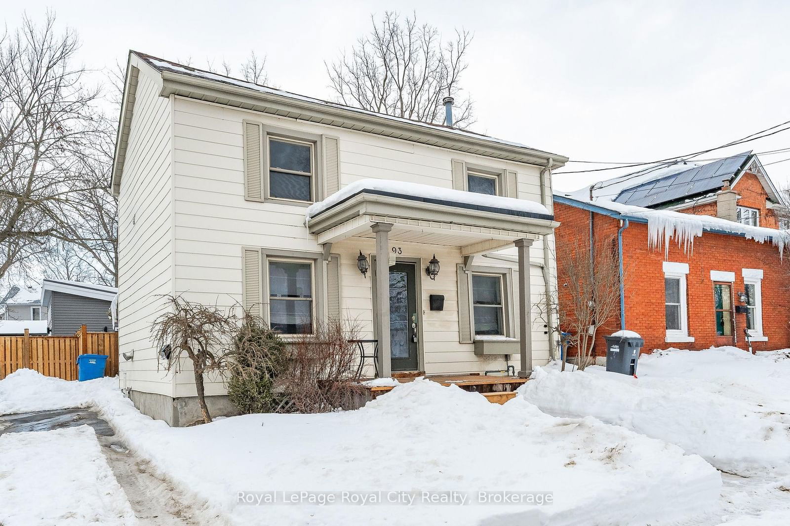 Detached House for lease at 93 ESSEX Street, Guelph, Central West, N1H 3K9 - MLS: X11987410