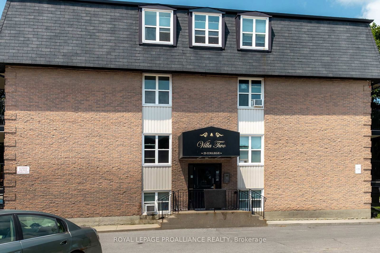 Condo for sale at 202-25 College Street, Belleville, K8P 2E3 - MLS: X11987461