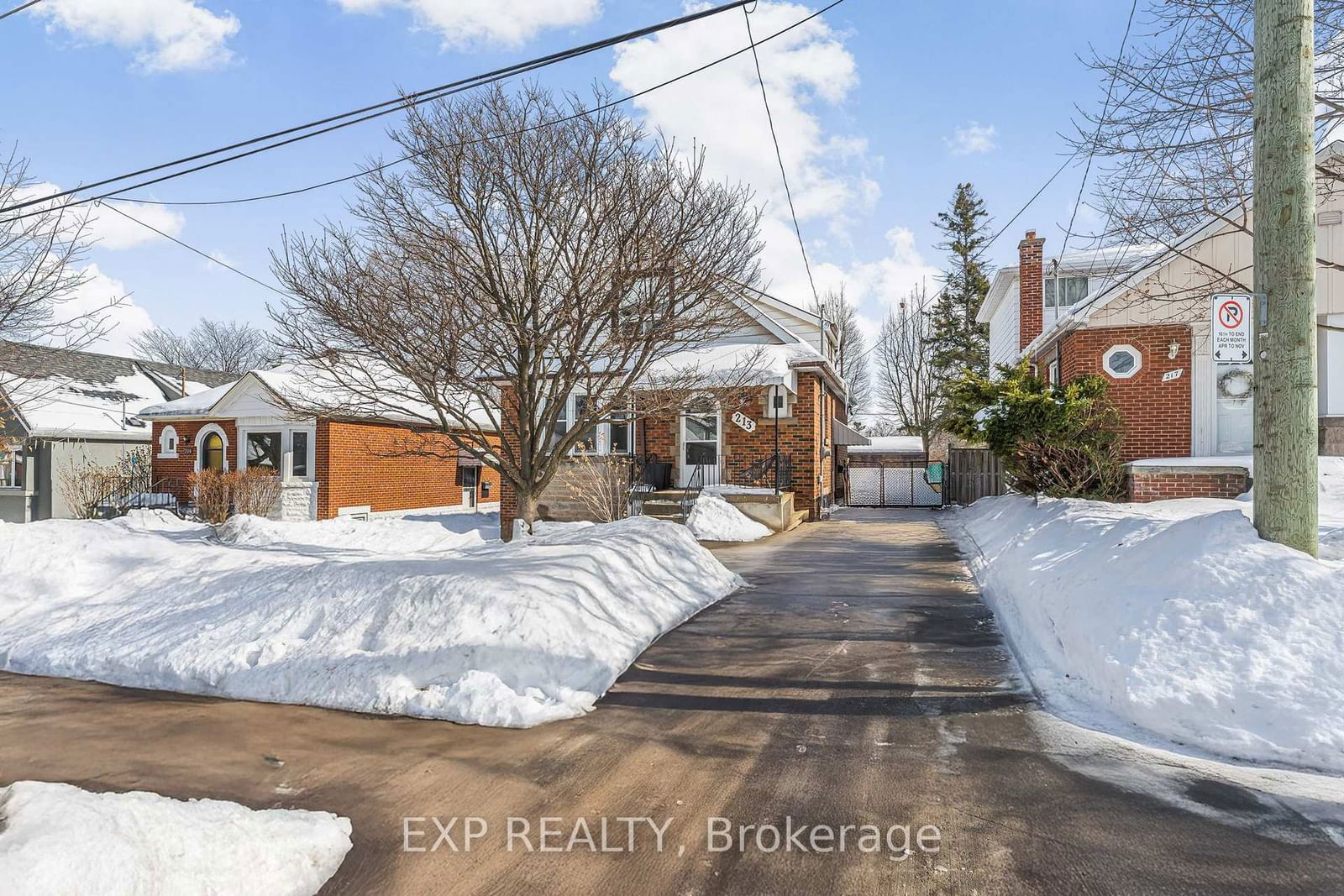 Detached House for sale at 213 East 19th Street, Hamilton, Inch Park, L9A 4S4 - MLS: X11987468