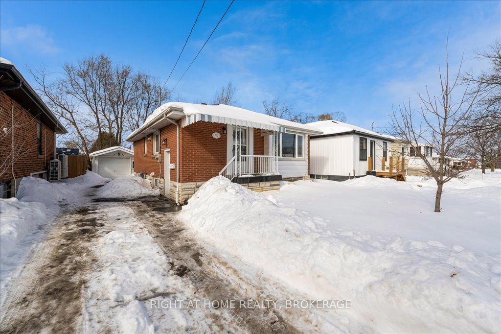 Detached House for sale at 392 East 43rd Street, Hamilton, Hampton Heights, L8T 3E3 - MLS: X11987841