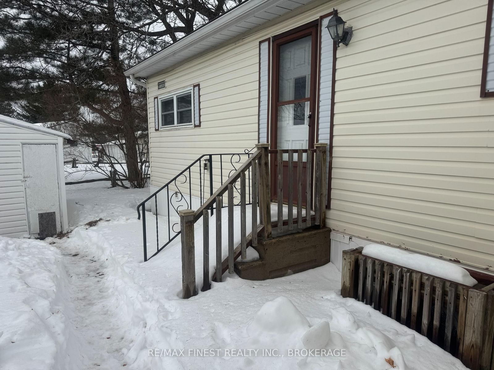 Mobile/Trailer for sale at 14 Wentworth Drive, Kingston, Rideau, K7K 5C9 - MLS: X11987874