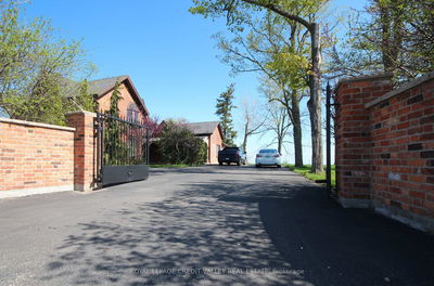 131 Ridge Rd, Hamilton - Stoney Creek image-0-3