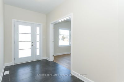 1060 Chablis Cres, Russell - Embrun image-0-1