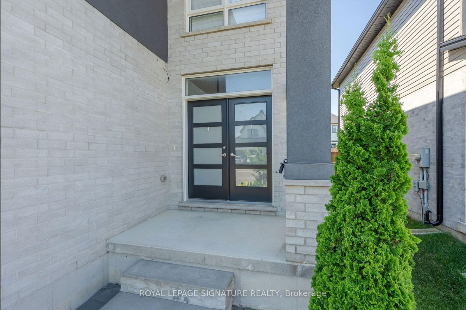 Detached House for sale at 1296 Twilite Boulevard, London, North S, N6G 0X7 - MLS: X11988261