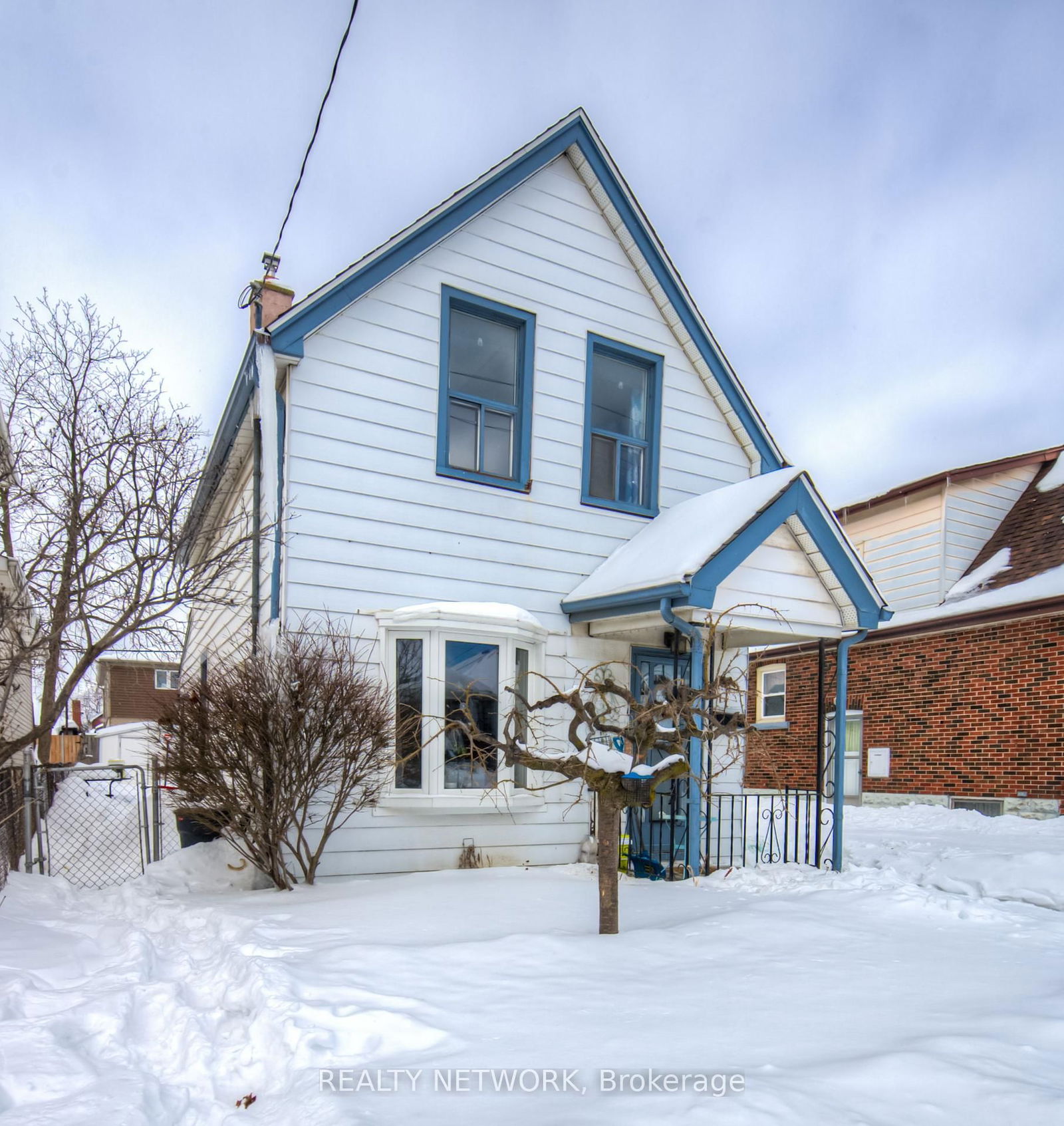 Detached House for sale at 217 Fairfield Avenue, Hamilton, Homeside, L8H 5H5 - MLS: X11988415