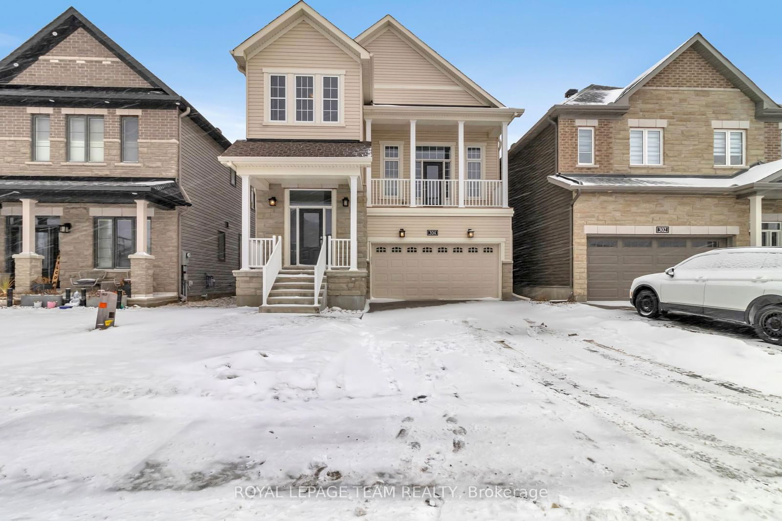 Detached House for sale at 304 Cloyne Crescent, Barrhaven, 7711 - Barrhaven - Half Moon Bay, K2J 6W3 - MLS: X11988448