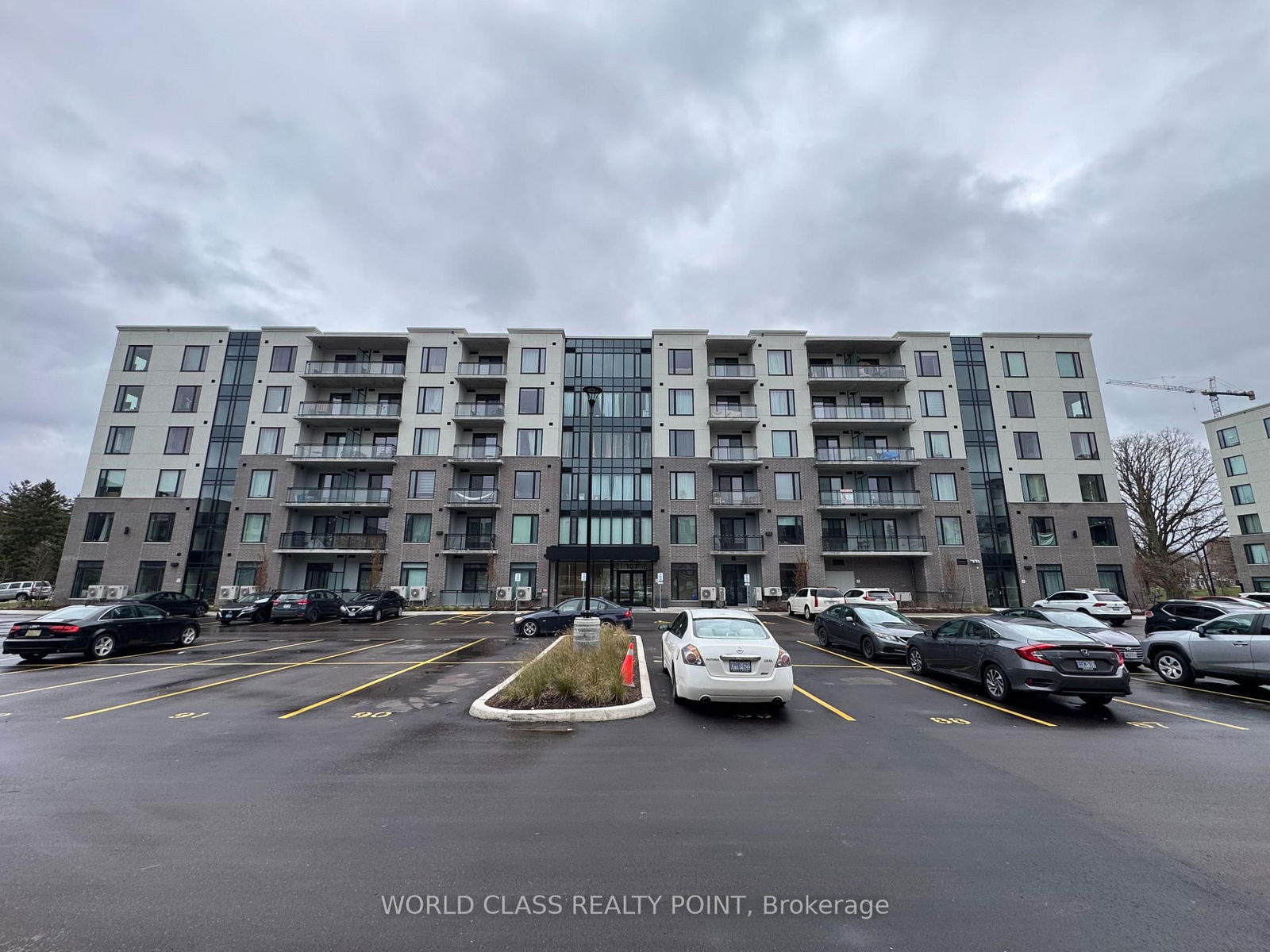 Condo leased at 609-107 Roger Street, Waterloo, N2J 0G3 - MLS: X11988634