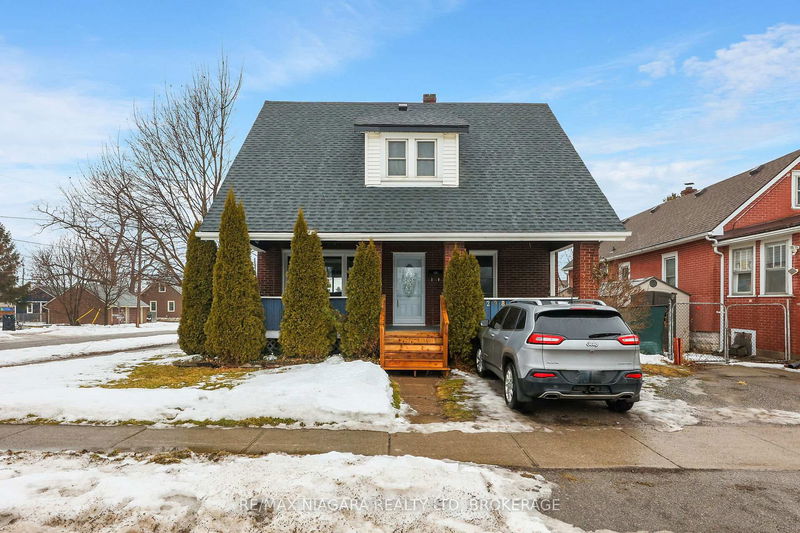 home for sale on 298 Jarvis Street