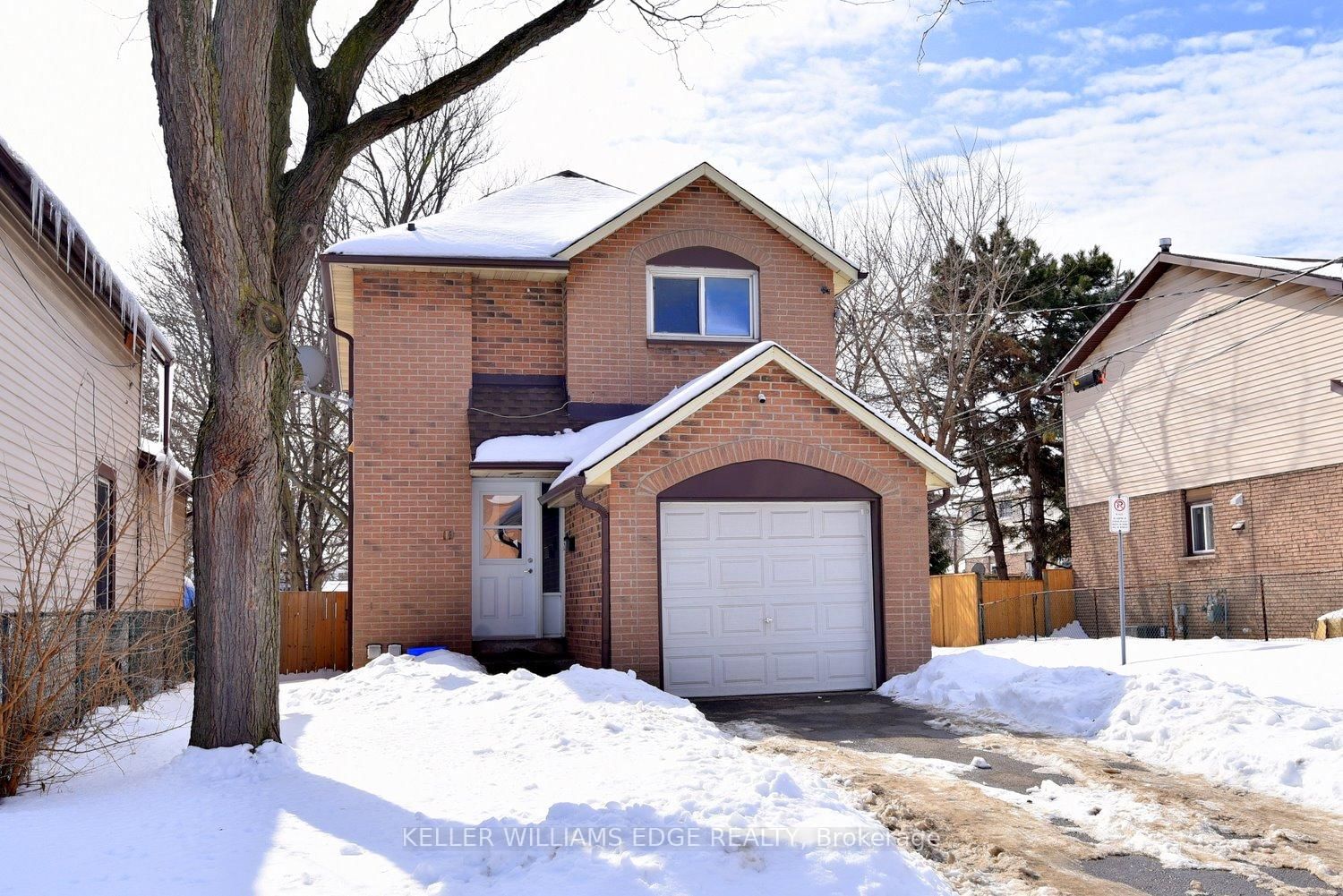 Detached House for sale at 16 Simcoe Street, Hamilton, North End, L8L 3M9 - MLS: X11988734