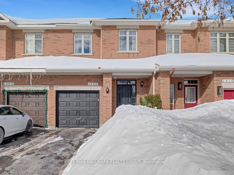 home for sale on 1408 Comfrey Crescent