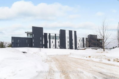 Unit 113 — 120 Carrick Tr, Gravenhurst - Muskoka (S) image-0-1