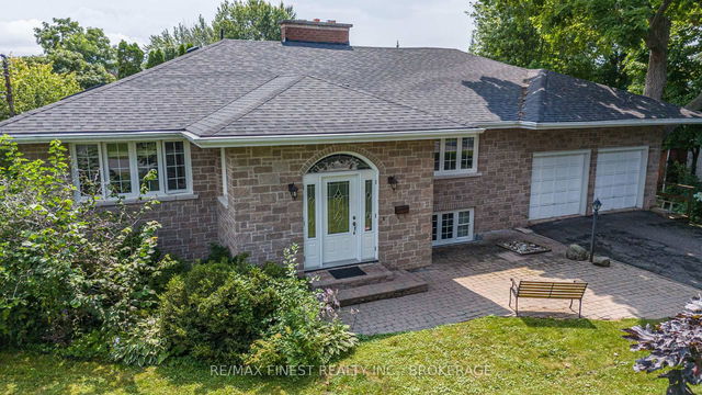 432 SOUTHWOOD Drive