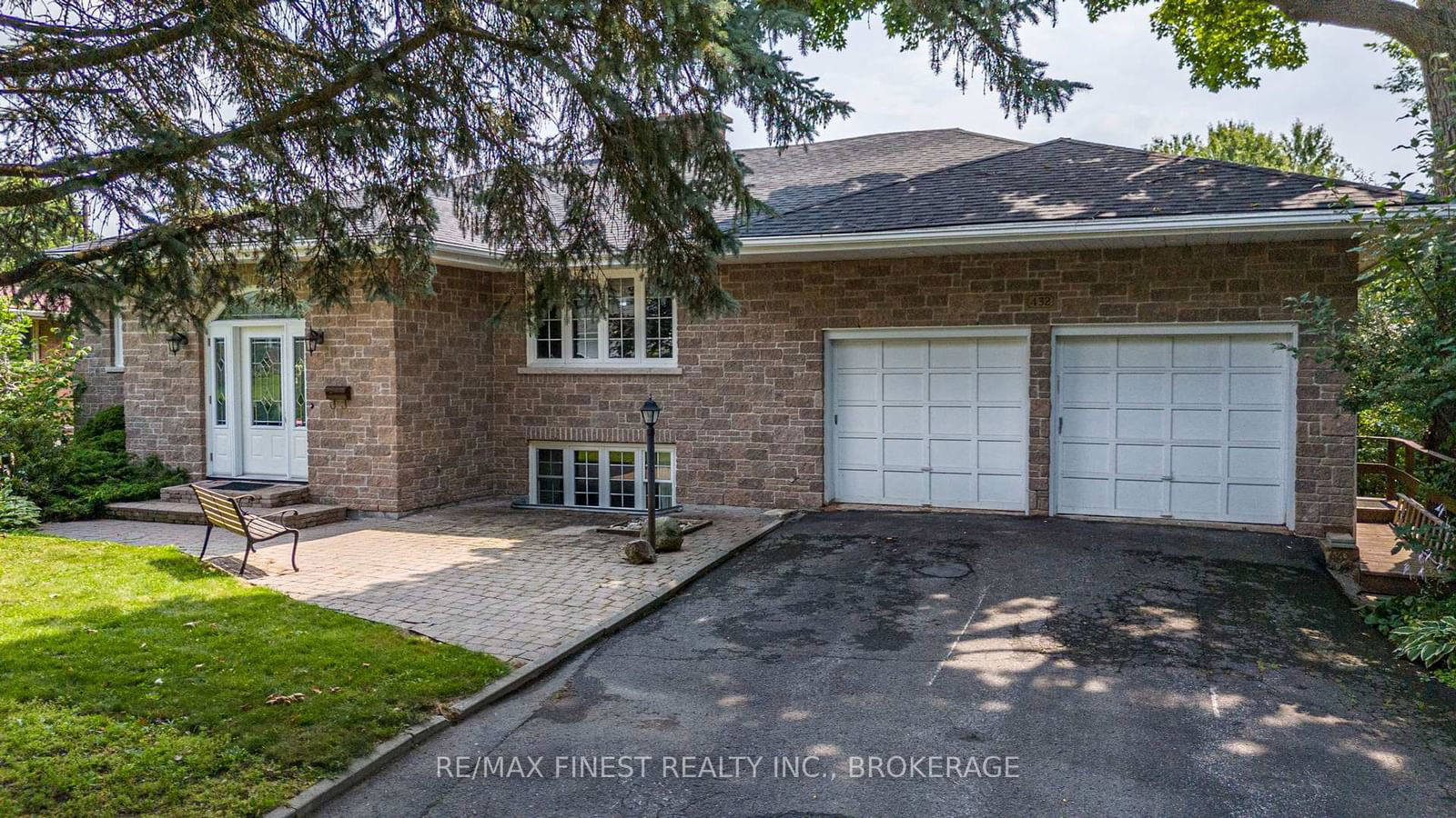 Detached House for sale at 432 SOUTHWOOD Drive, Kingston, South of Taylor-Kidd Blvd, K7M 5P6 - MLS: X11989068