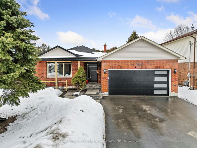 Lower Unit - 660 Mackechnie Crescent