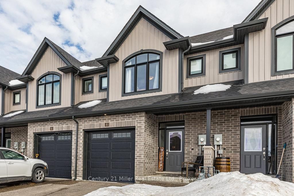 Townhouse for sale at 8 Spring Crest Way, Thorold, 560 - Rolling Meadows, L2V 0J8 - MLS: X11989133