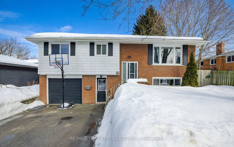 home for sale on 8 Inadale Court