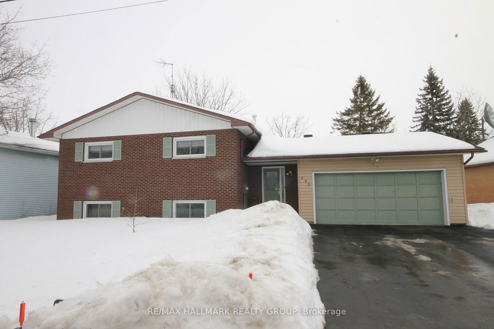 Building at 445 Victoria Street, North Dundas, 706 - Winchester