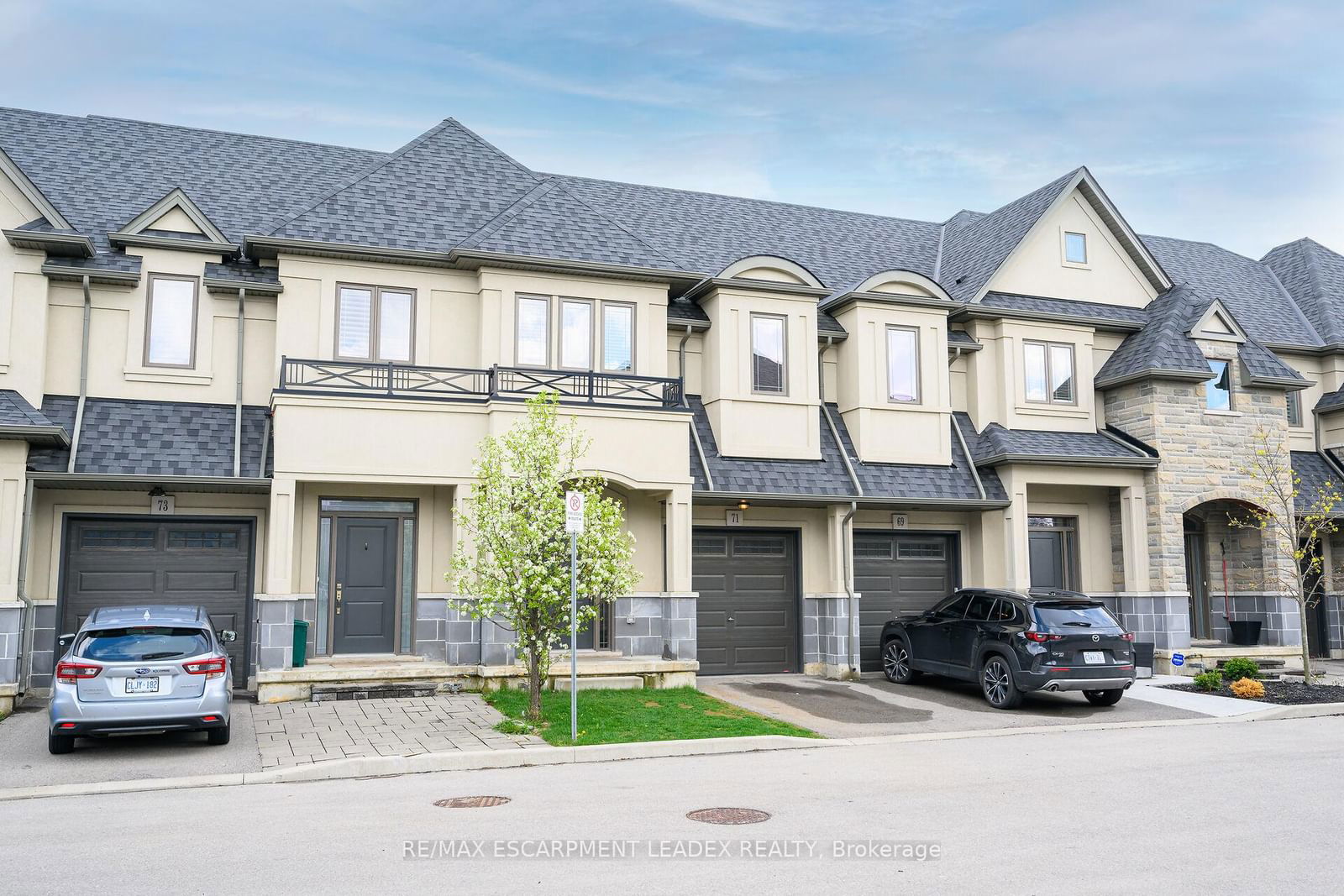 Townhouse for sale at 71 Sonoma Valley Crescent, Hamilton, Mewburn, L9B 0J3 - MLS: X11989299