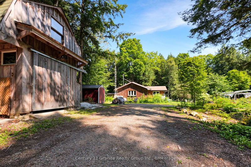 1842 Buckslide Rd, Algonquin Highlands -  image-0-0