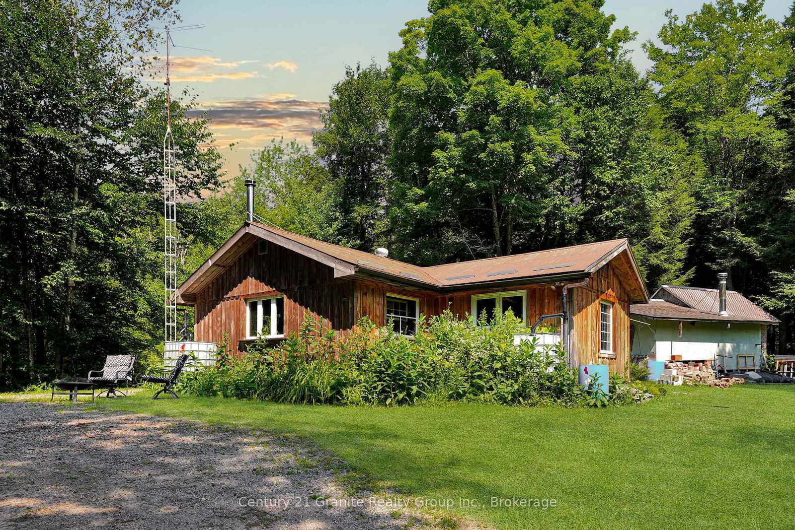 Detached House for sale at 1842 Buckslide Road, Algonquin Highlands, K0M 1J1 - MLS: X11989364