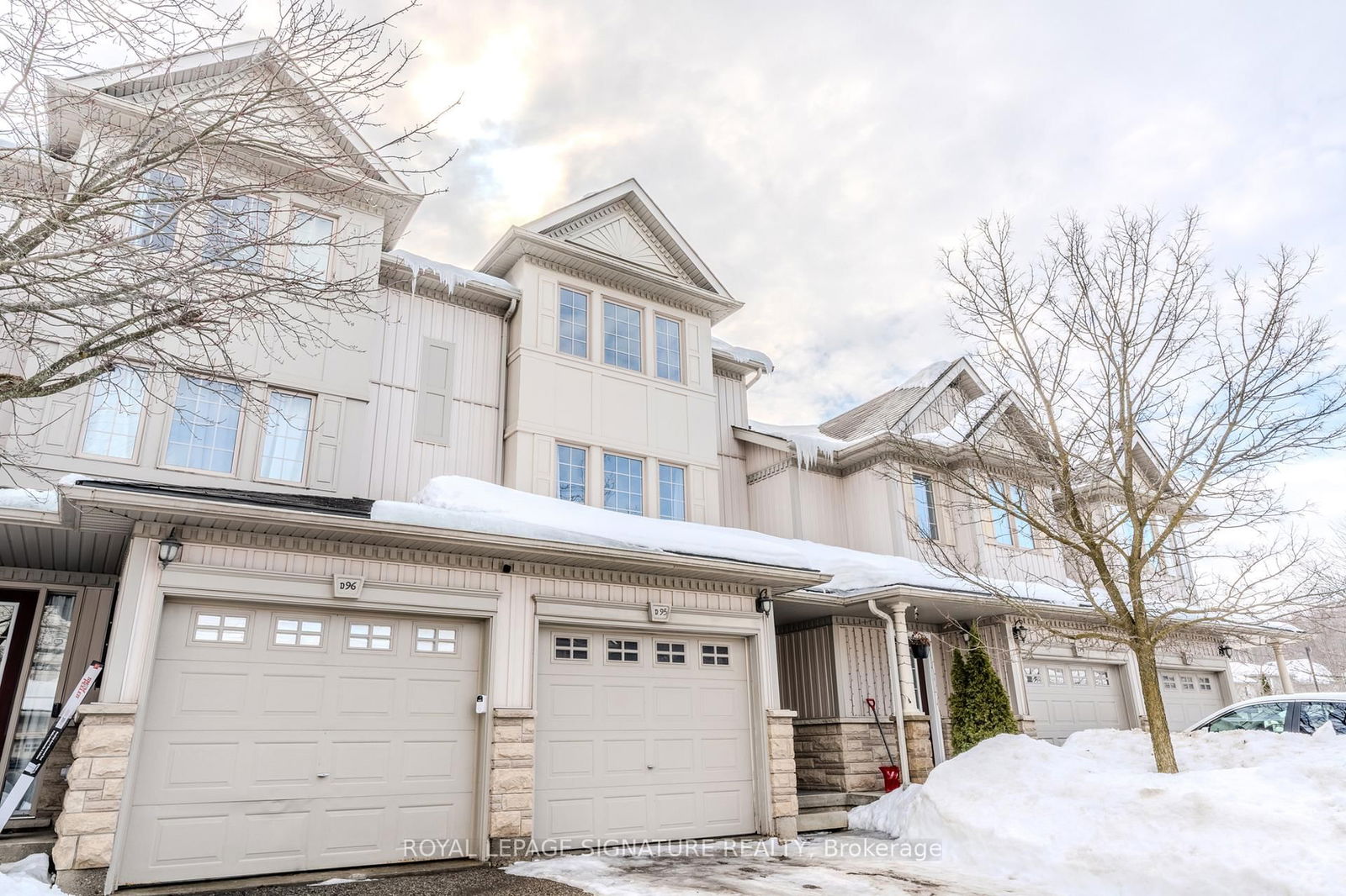 Townhouse sold at D95-175 David Bergey Drive, Kitchener, N2E 4H6 - MLS: X11989391