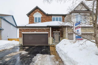 1098 Northgraves Crescent