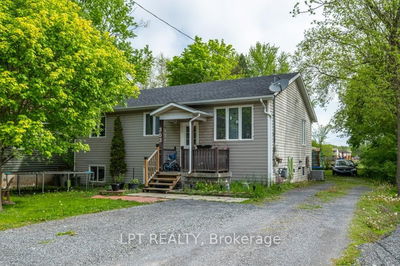 353 Charles St, Gananoque - Gananoque image-0-1