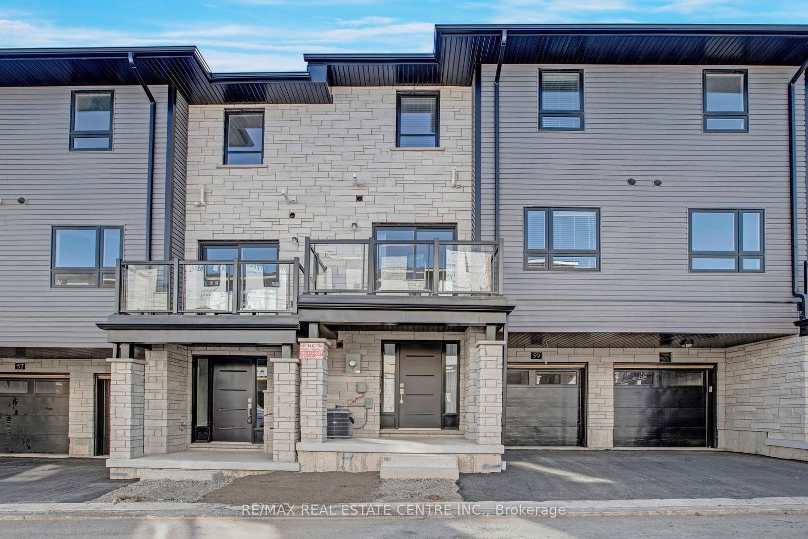 Townhouse for sale at 59-51 Sparrow Avenue, Cambridge, N1T 0C4 - MLS: X11989885