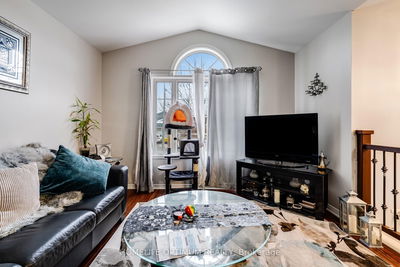 1270 Kamloops St, Windsor -  image-0-2