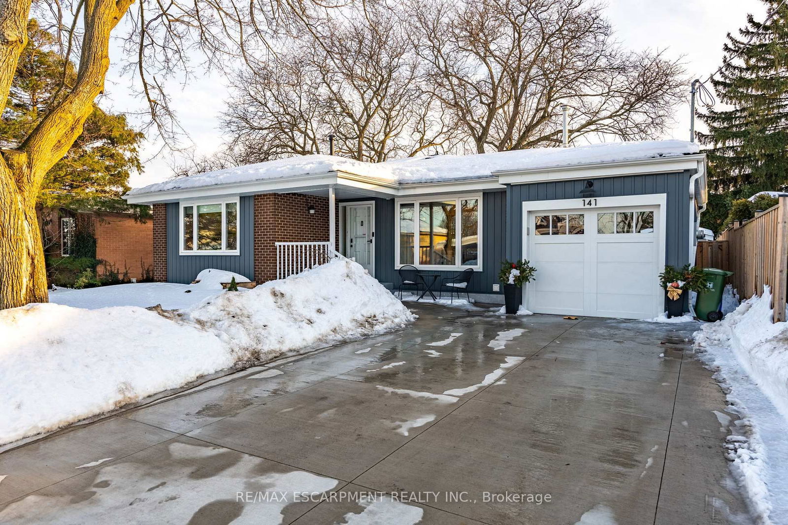 Building at 141 BUCKINGHAM Drive, Hamilton, Westcliffe