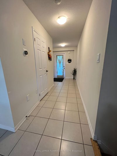 151 Thompson Rd, Haldimand - Haldimand image-0-2