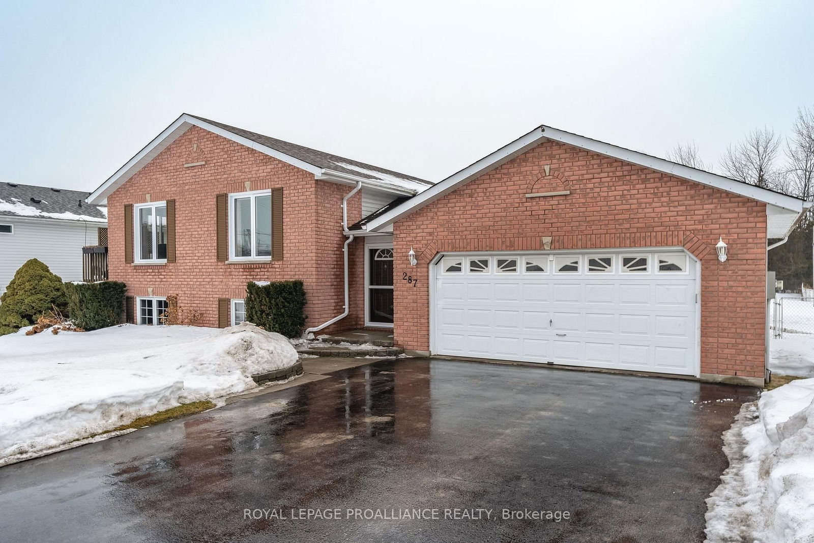 Detached House sold at 287 Montrose Road, Belleville, K8R 1A8 - MLS: X11990518