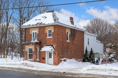 42 Daniel St, Arnprior - 550 - Arnprior