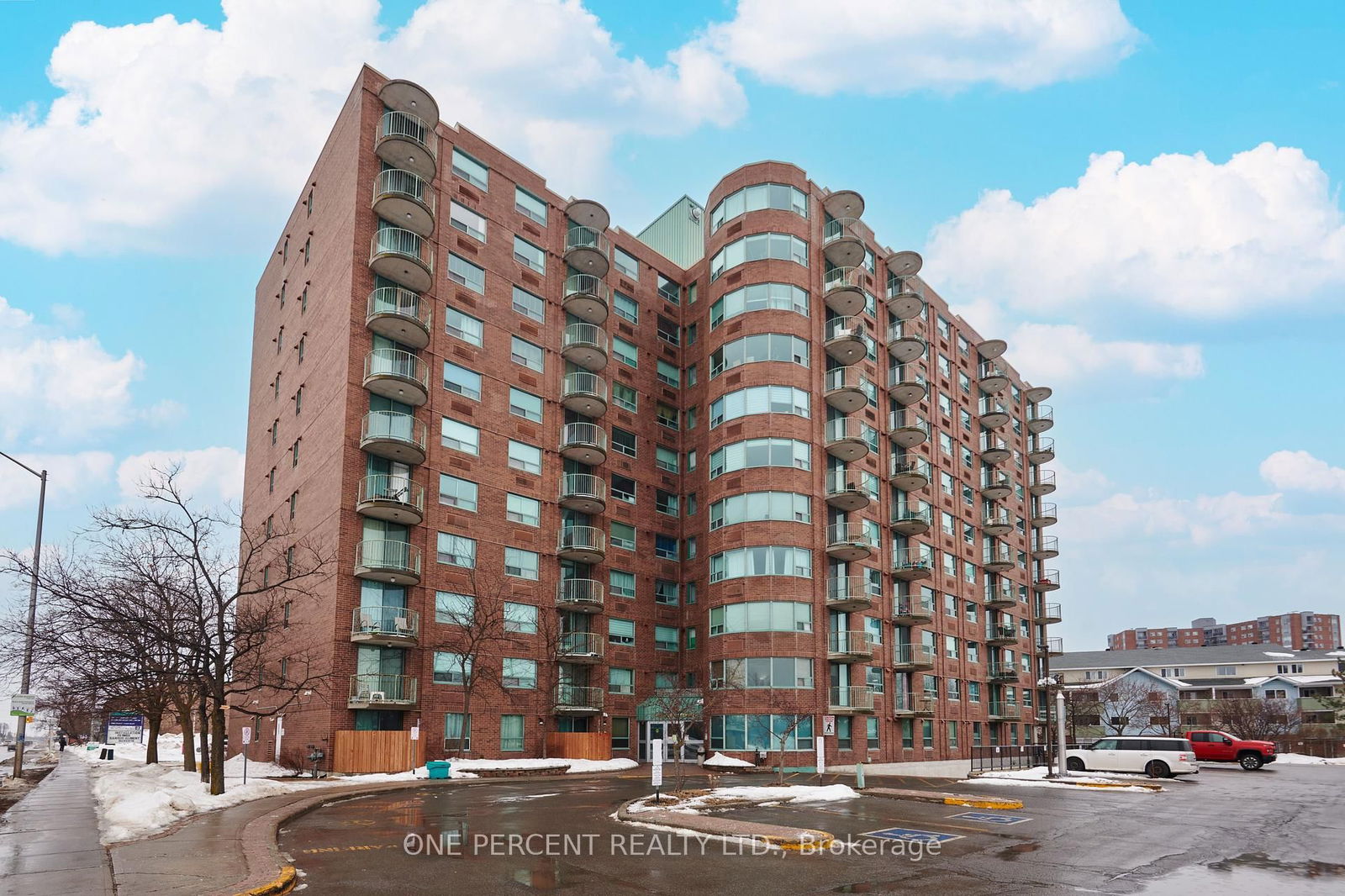 Condo for sale at 204-1440 Heron Road, Hunt Club - South Keys and Area, 3802 - Heron Gate, K1V 0X2 - MLS: X11990653