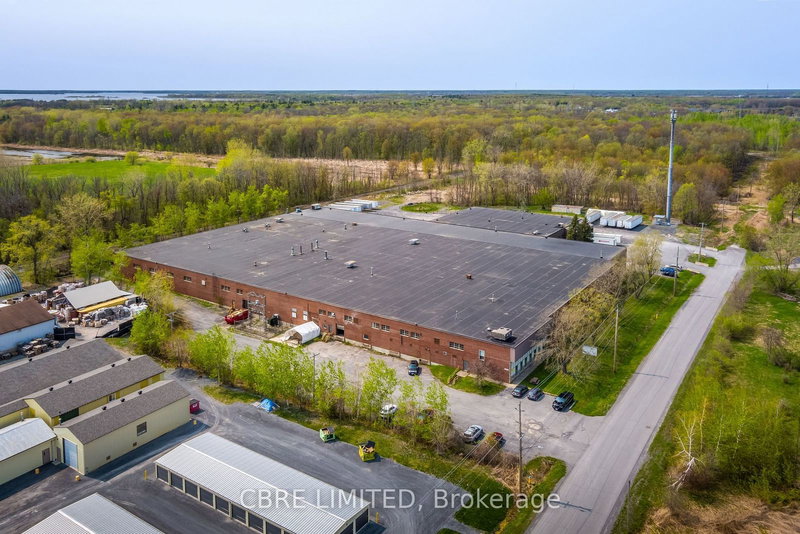 700 WALLRICH Ave, Cornwall, K6J 5X4 | Image 3