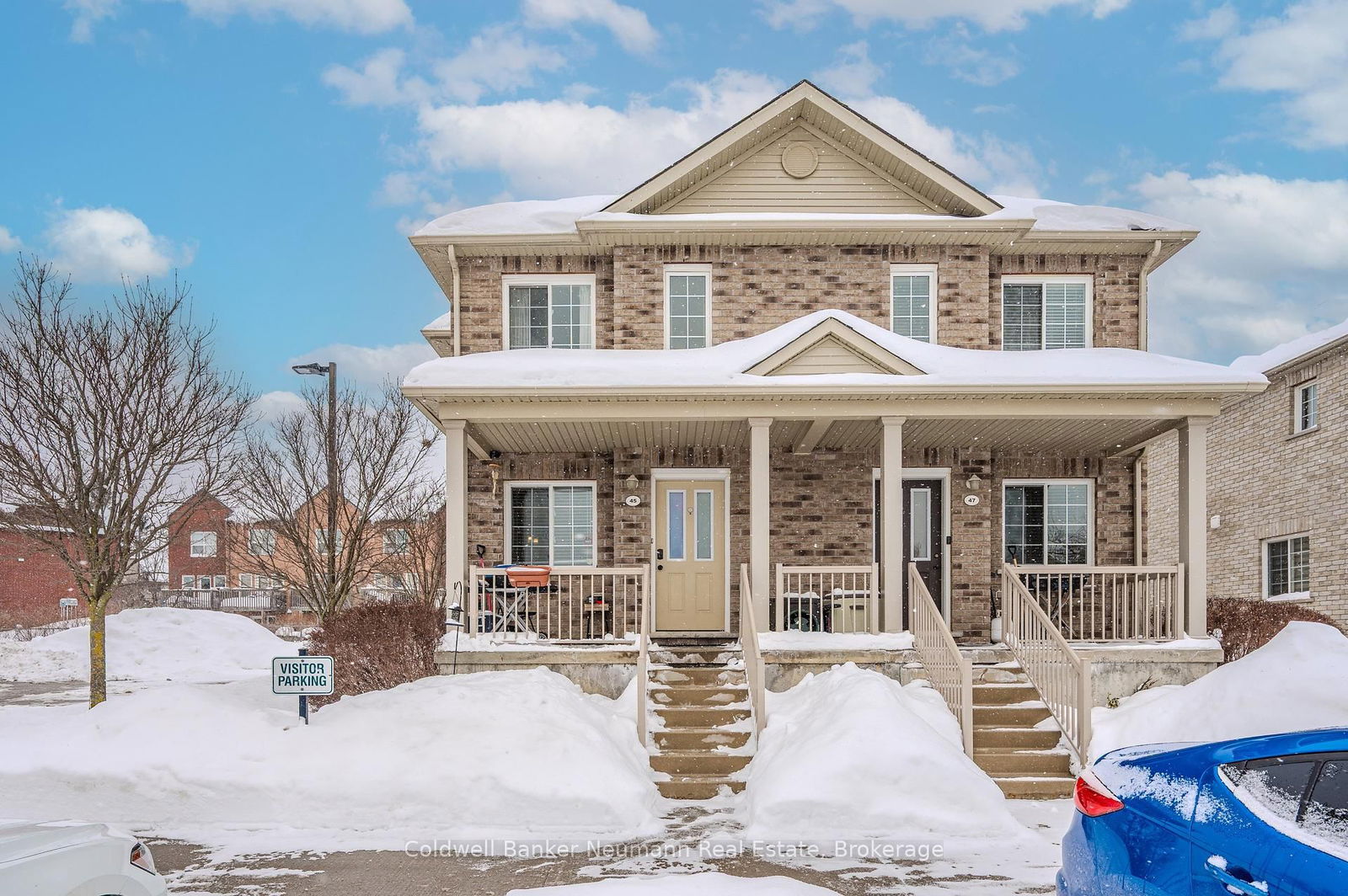 Townhouse sold at 45-35 Mountford Drive, Guelph, Grange Road, N1E 0G6 - MLS: X11990738