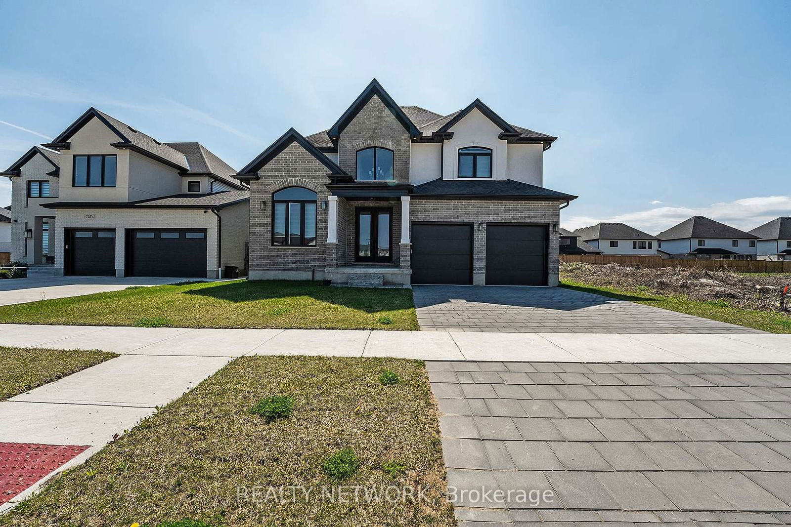 Detached House for sale at 7266 Silver Creek Circle, London, South V, N6P 0G9 - MLS: X11990815