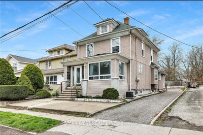 6175 Barker Street — photo 2