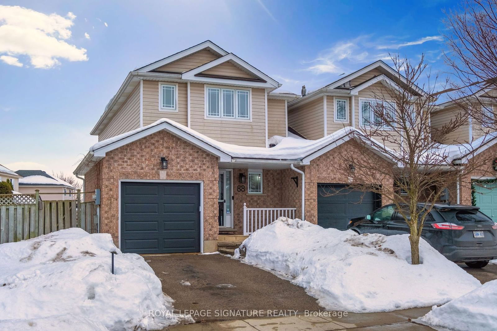 Townhouse for sale at 88 Jordan Drive, Cambridge, N3C 4E3 - MLS: X11990920