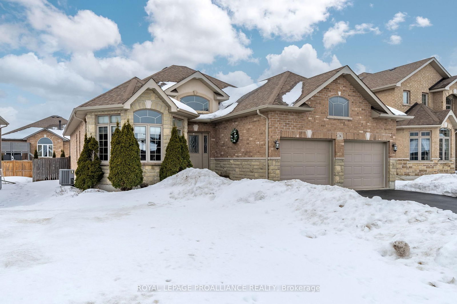 Detached House for sale at 24 Hampton Ridge Drive, Belleville, K8N 5N1 - MLS: X11990959