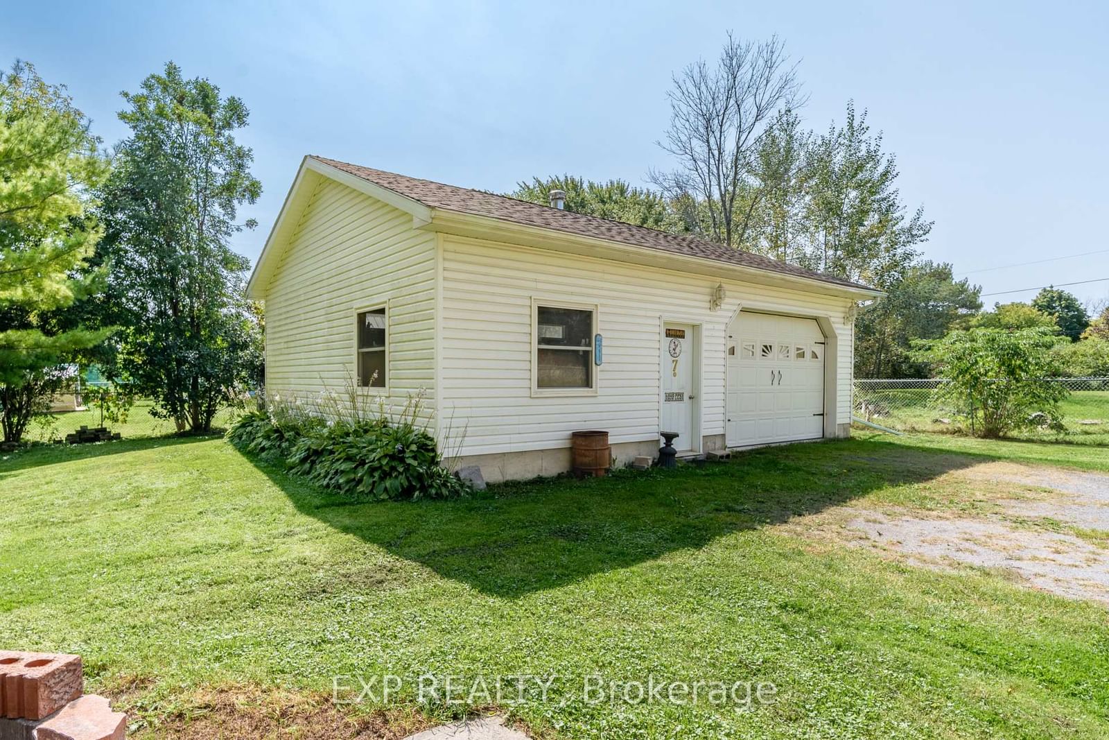 Listing Image 7