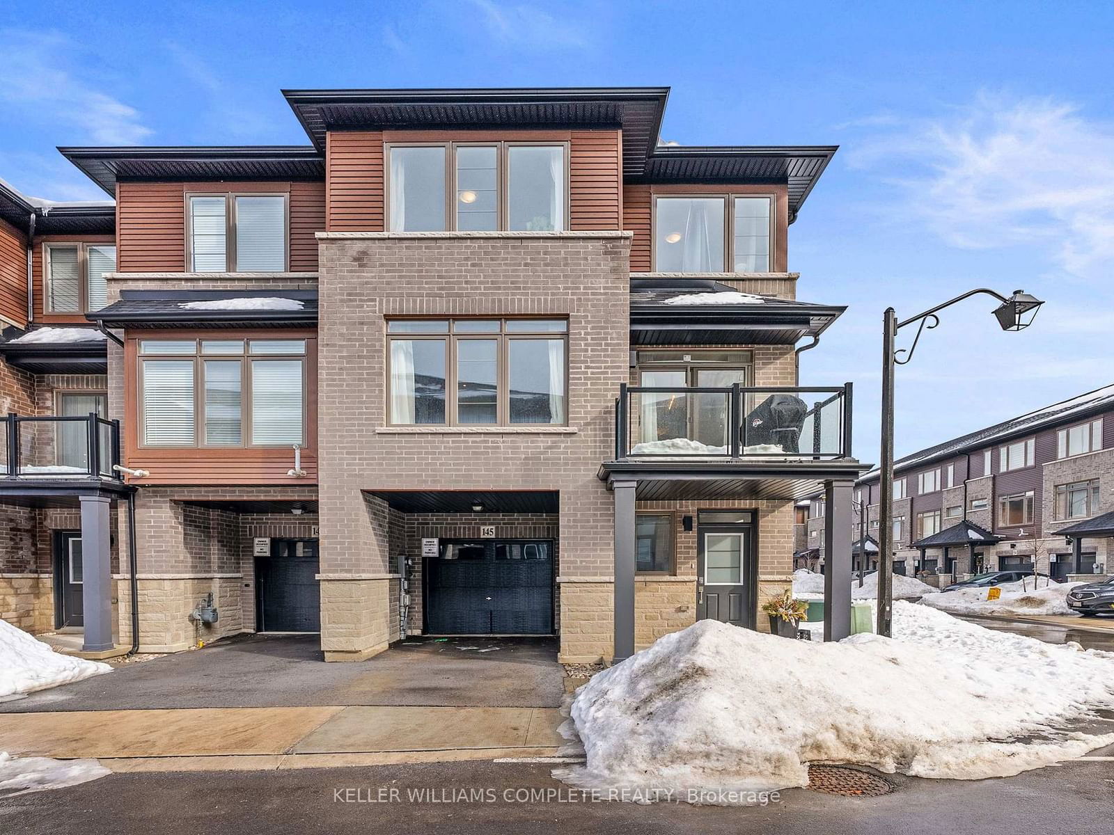 Townhouse for sale at 145-61 Soho Street, Hamilton, Stoney Creek Mountain, L8J 2R9 - MLS: X11991036