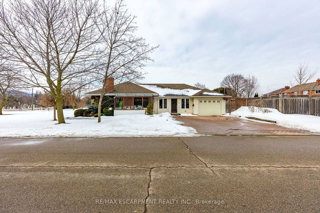 1335 Hwy 8 Highway