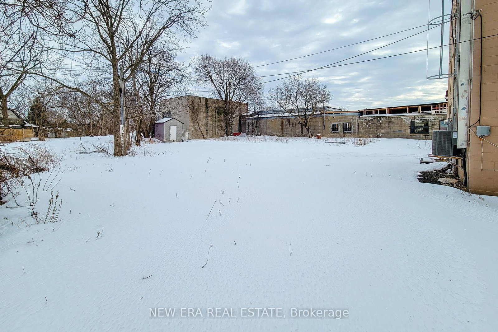 Listing Image 7